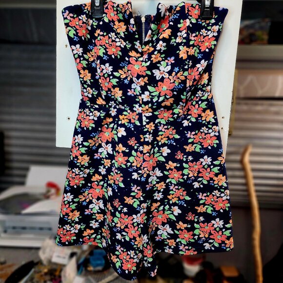 Strapless Summer Floral Short Romper - Picture 2 of 4